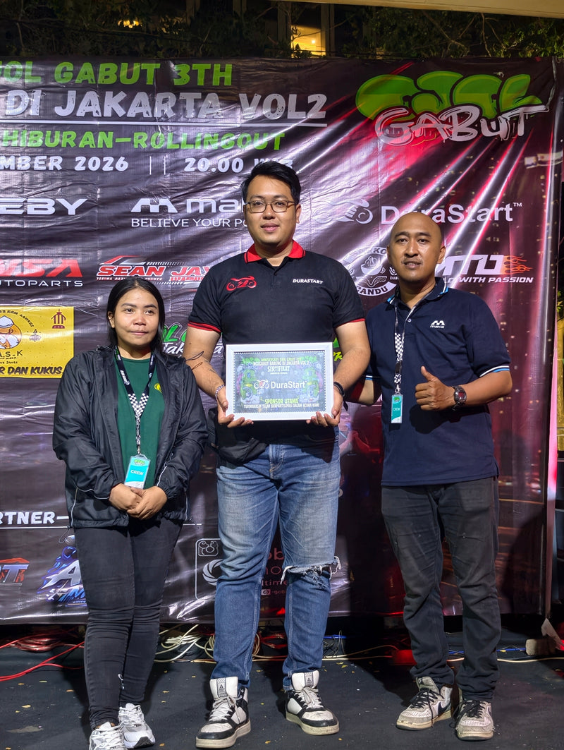Durastart Indonesia Sponsori Anniversary OJOL GABUT di Thamrin 10, Bagikan 10 Aki Gratis untuk Pengemudi Ojek Online